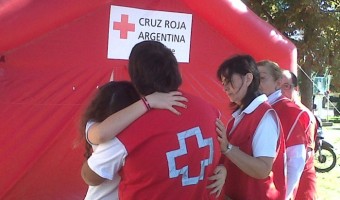 Reflotan el arenero y todavía  buscan al último tripulante