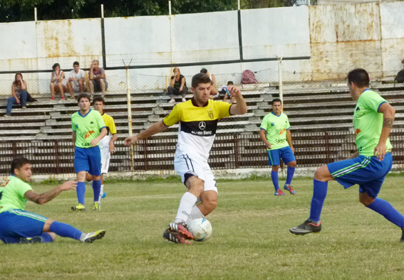 Sarmiento logró su primer triunfo.