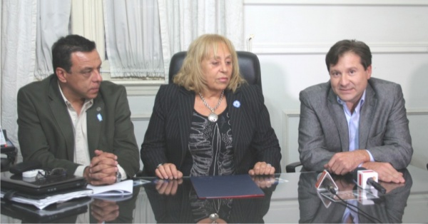 Cáffaro, Giroldi y Vicovsky de Chevallier, realizaron el anuncio.