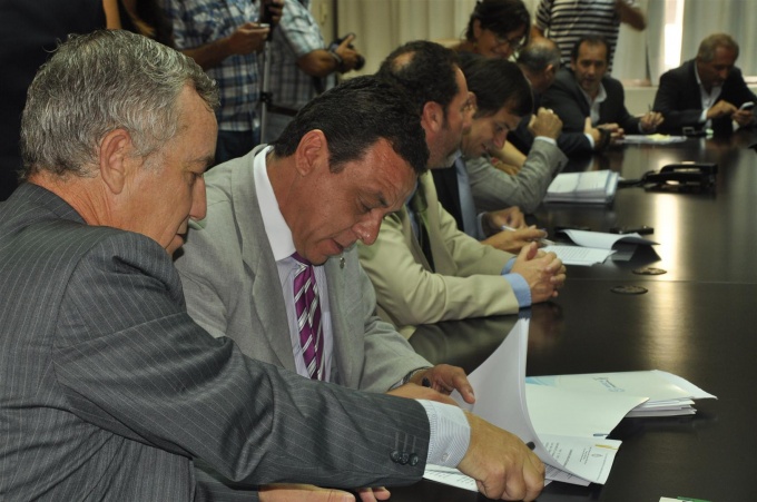 Anuncian el envío de más de 8 millones de pesos a Zárate y Lima para obras sanitarias