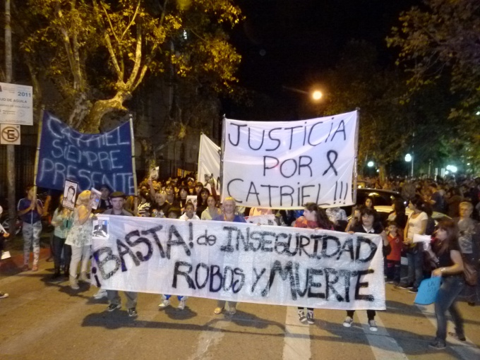 Masiva protesta contra el Gobierno