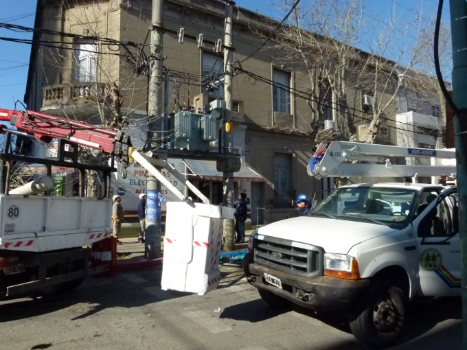 Un accidente provocó un corte de energía