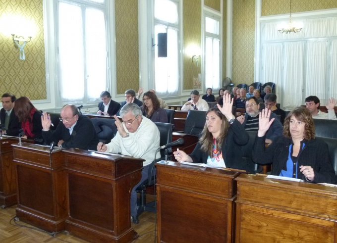Ratifican convenio para que Escalada tenga gas natural