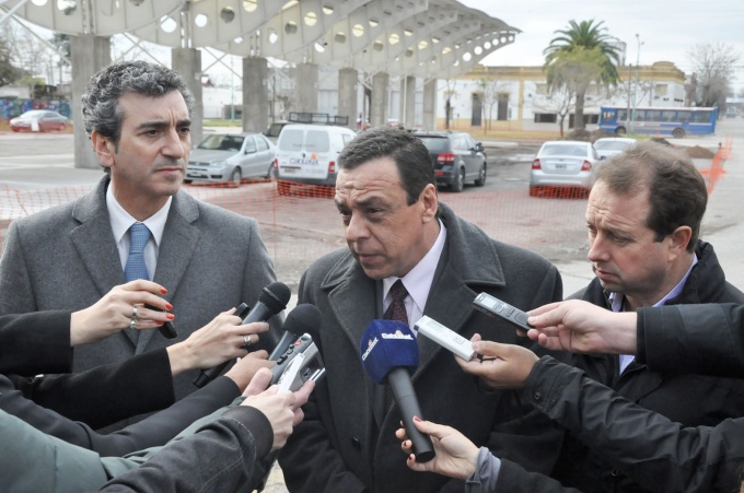 El ministro Randazzo confirmó ayer que un nuevo servicio de trenes unirá Lima, Zárate y Campana