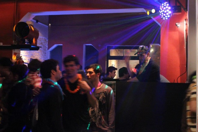 Segunda parte del ciclo “Music On Party” en Enamorada del Muro