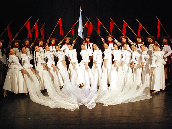 El Ballet Folklórico Nacional se presenta por primera vez en Zárate