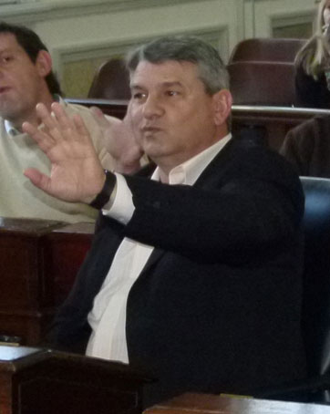 Oscar da Costa.