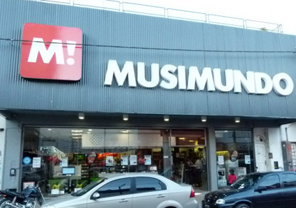El local de Musimundo sobre la calle Justa Lima.