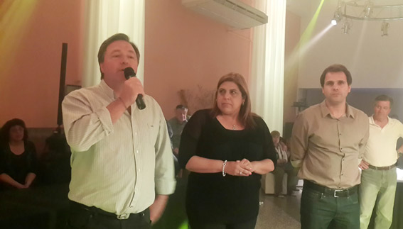 Walter Unrein, Sandra Paris y Julián Guelvenzú.