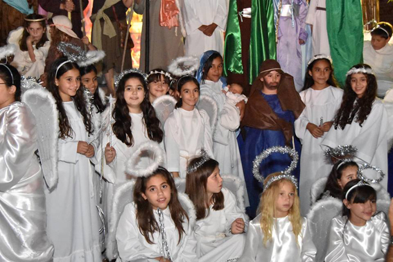 Pesebre viviente en la Parroquia de Fátima.