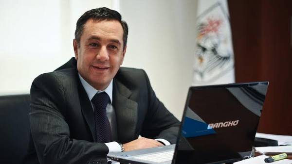 Alejandro Finocchiaro.