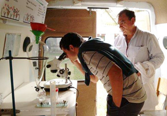 Laboratorio Móvil de Agroindustria BA que capacita en prevención de triquinosis.