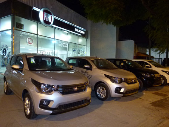 La presentación del nuevo vehículo en el local de Avenida Lavalle 1650.