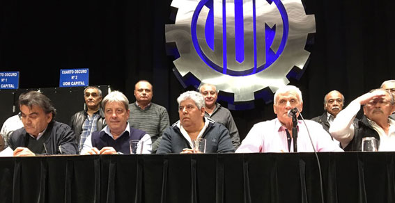 Nuevo secretariado con la presencia de Furlán y Calo.
