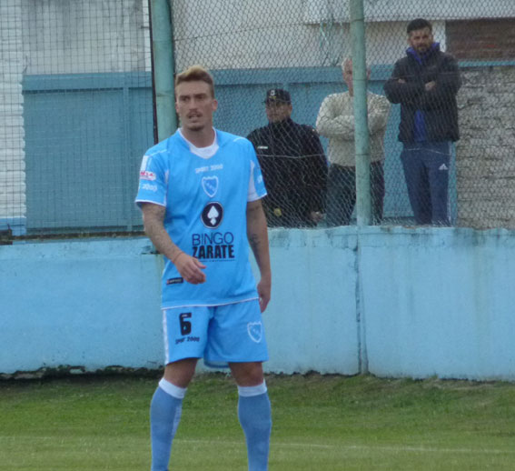 Damián Santagati fue suspendido por dos fechas trás la expulsión sufrida frente a Sacachispas