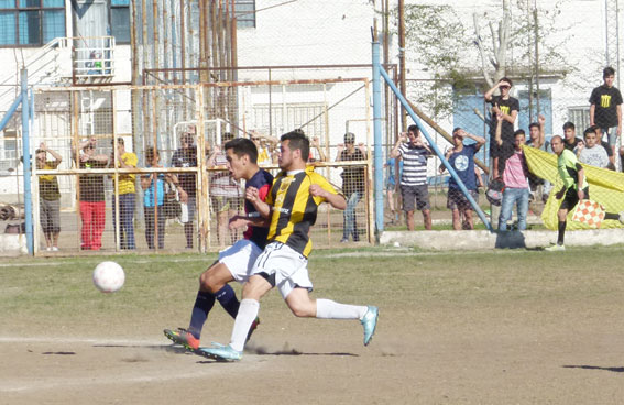 Sarmiento y Estrada jugarán la final en Central.