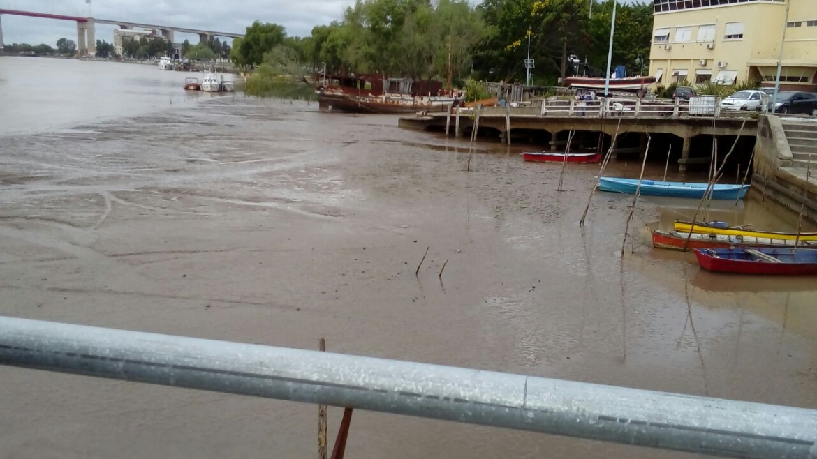 Defensa Civil monitorea la situación en diferentes barrios