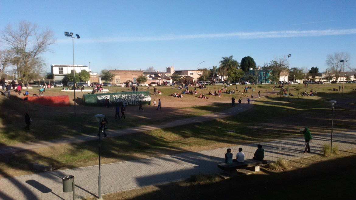 Zane Parque Los espacios públicos reciben a cientos de chicos diariamente en estas ...