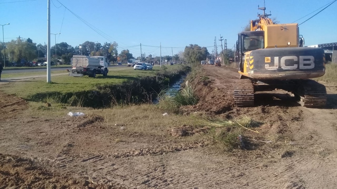 Servicios Públicos colectora Avenida Antártida 3