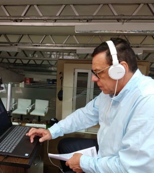 intendente con el círculo médico