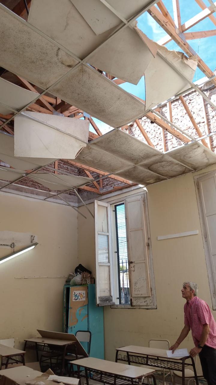 Preocupante estado edilicio de dos escuelas antes del comienzo del ...