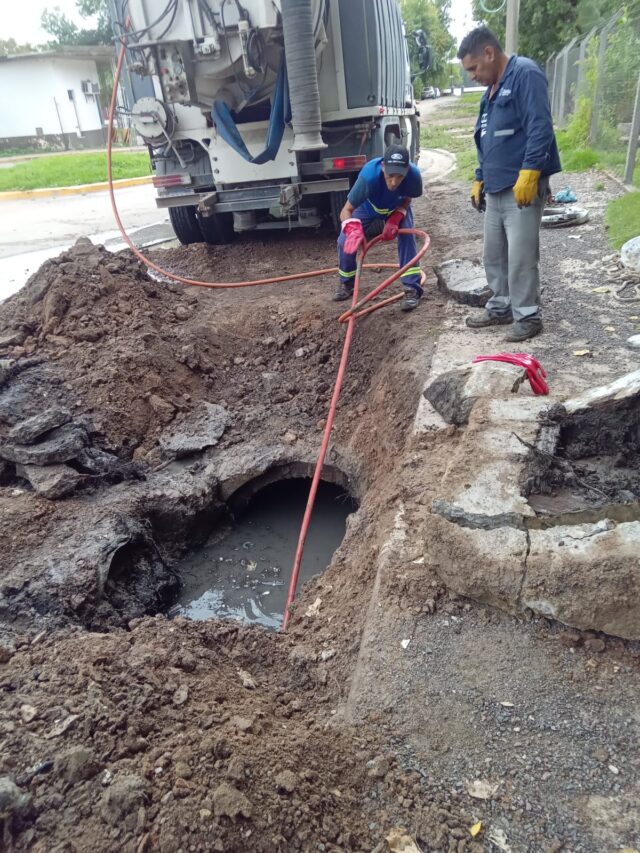 El Municipio continúa con los operativos de limpieza y mantenimiento en ...