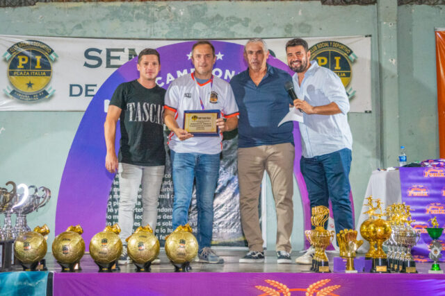 2-12-25 entrega de premios baby_3