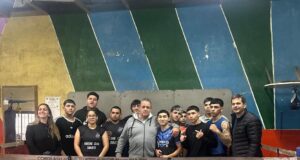 El intendente Marcelo Matzkin visitó el Boxing Club Zárate y acompañó una jornada de entrenamiento