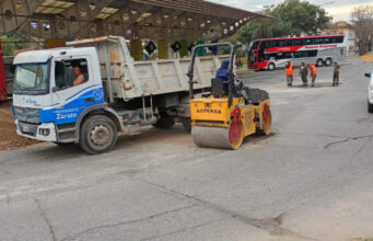 Comuna mejora transitabilidad en Centro de Transferencia