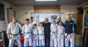 Abella visitó a jóvenes campanenses que participarán del Mundial Junior de Karate