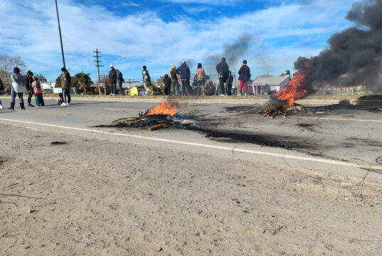Bloquearon Avenida Antártida tras intervenciones en barrio Nuevo