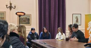 Matzkin convocó a docentes y auxiliares del sector isleño para avanzar en la implementación del sistema de transporte