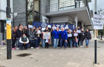 Reclamo salarial en la Clínica del Carmen