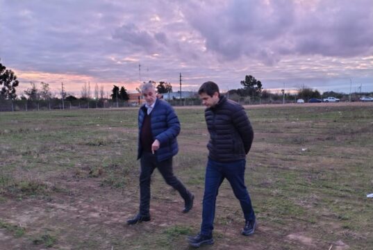 CEZ muestra parque solar, Municipio anuncia revolución en alumbrado público
