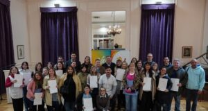 Fundación Mirgor donará televisores a escuelas de Zárate mediante un convenio con el Municipio