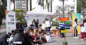 La plaza se convirtió en un espacio de encuentro con los libros