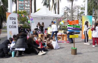 La plaza se convirtió en un espacio de encuentro con los libros