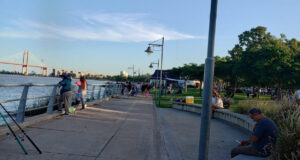 Se construirán nuevos espacios recreativos y deportivos en costanera