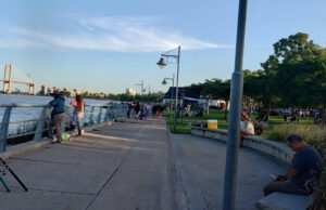 Se construirán nuevos espacios recreativos y deportivos en costanera