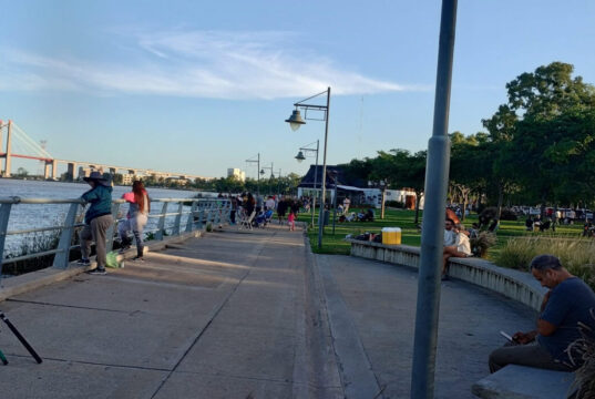 Se construirán nuevos espacios recreativos y deportivos en costanera