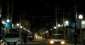 Calle Félix Pagola: El recambio es realizado por cuadrillas de la CEZ y Municipalidad