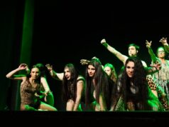 El Taller de Teatro Musical Municipal presentó la muestra “Dos Mundos” en el Forum Cultural