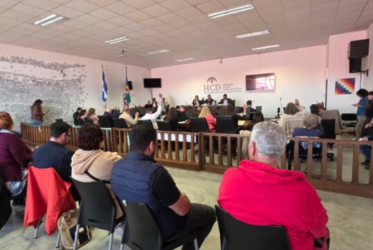 “La especulación política le ganó a la sensatez y responsabilidad”: Matzkin apuntó al Concejo por perder la oportunidad de bajar tasas, resolver juicios y terminar viviendas