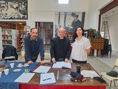 Firma de convenio entre Biblioteca José Ingenieros y Fundación académica San Ignacio