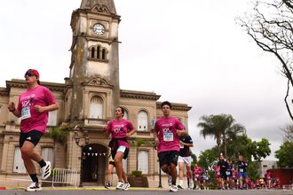 Se corrió ayer la 10K AXION energy en Campana