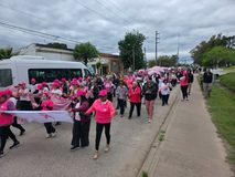 Lima se vistió de rosa en una nueva caminata de concientización