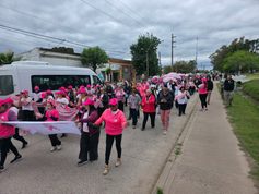 Lima se vistió de rosa en una nueva caminata de concientización