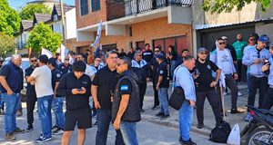 Por el conflicto de Bunge marcharon al Ministerio Provincial de Trabajo