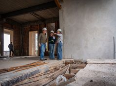 Abella supervisó el avance de la última etapa de la obra de la Casa de los Costa