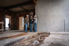 Abella supervisó el avance de la última etapa de la obra de la Casa de los Costa